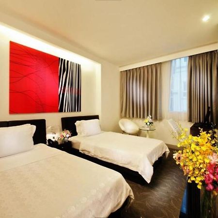 The White Hotel 8A Thai Van Lung Cidade de Ho Chi Minh Exterior foto