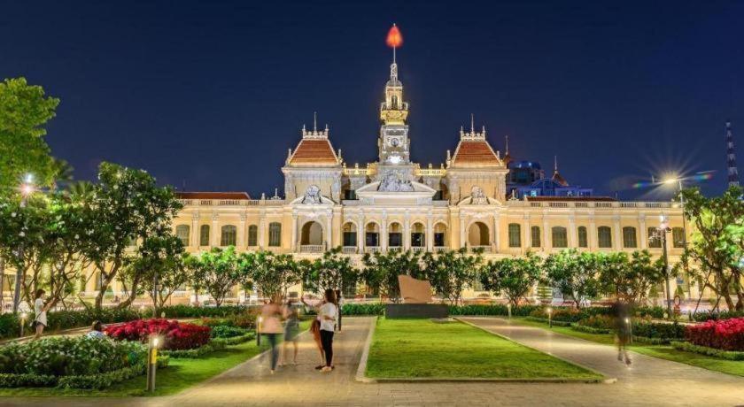 The White Hotel 8A Thai Van Lung Cidade de Ho Chi Minh Exterior foto